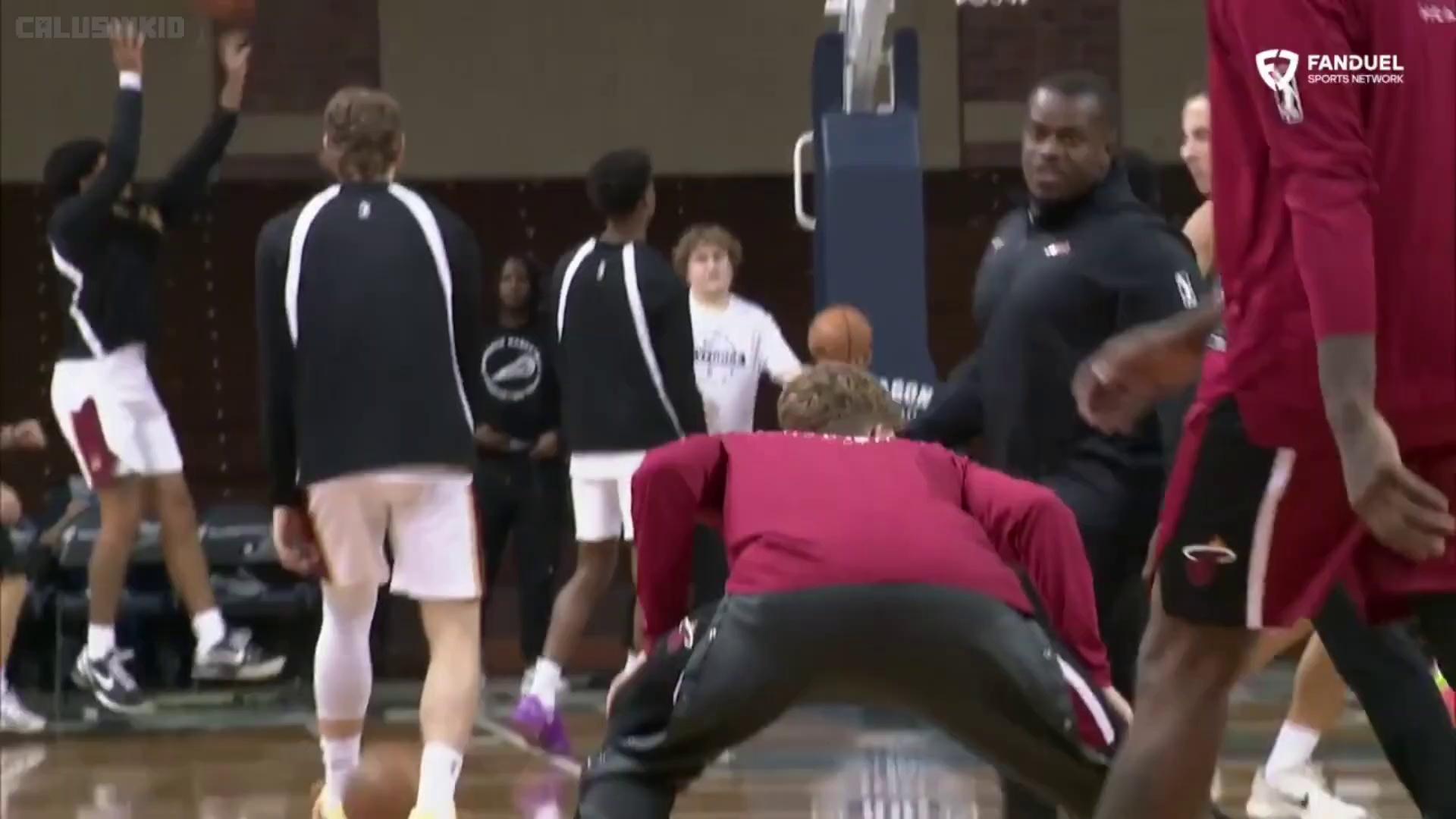 包含赛地聚焦——NBA常规赛集结日热度飙升，尼斯遗憾出局，气氛紧张，纪律约束更严格的词条