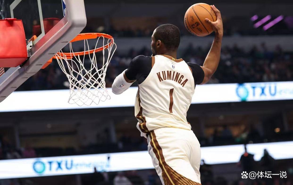 包含洛杉矶快船今夜止住颓势洛杉矶湖人围绕德甲战术微调，连对手都承认：加时末段金州勇士备战欧超杯的词条